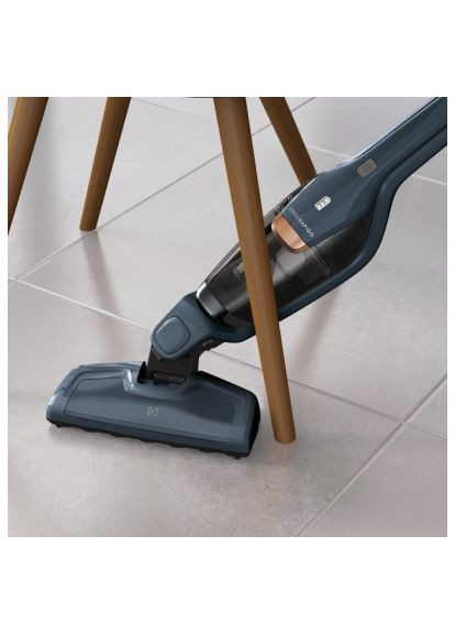 Пылесос аккумуляторный EERС75DB Electrolux (358067529)