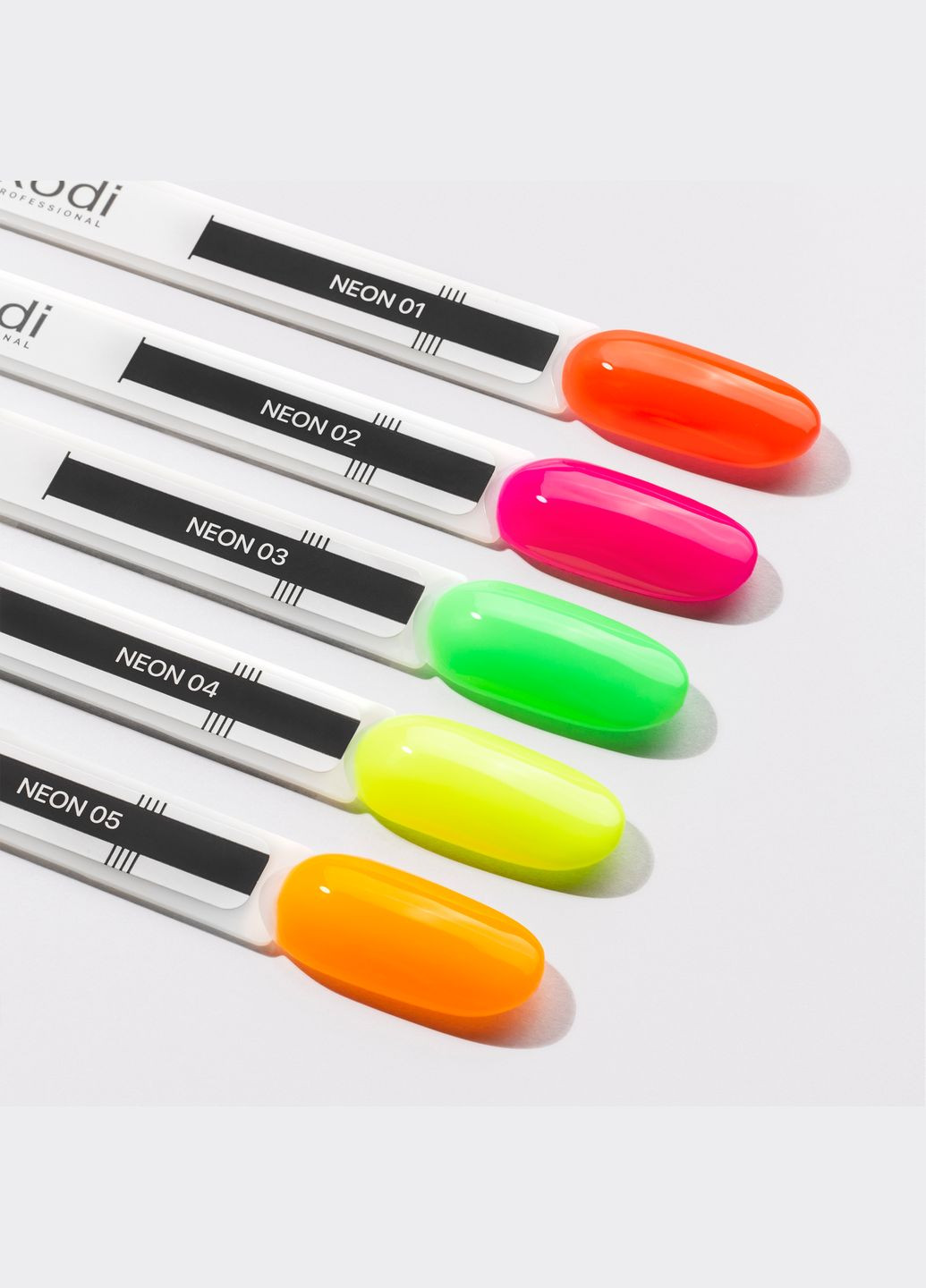 Салатова каучукова база для нігтів Kodi Rubber base Neon №03 Kodi Professional 7 мл (316323047)