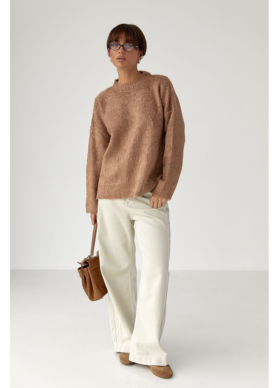 Коричневий зимовий в'язаний светр із пухнастої пряжі - коричневий колір Lurex