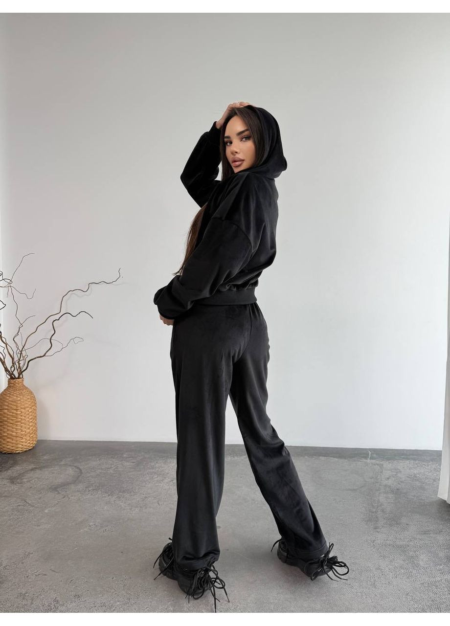 Женский велюровый костюм на меху – стиль и тепло в одном No Brand (365804787)