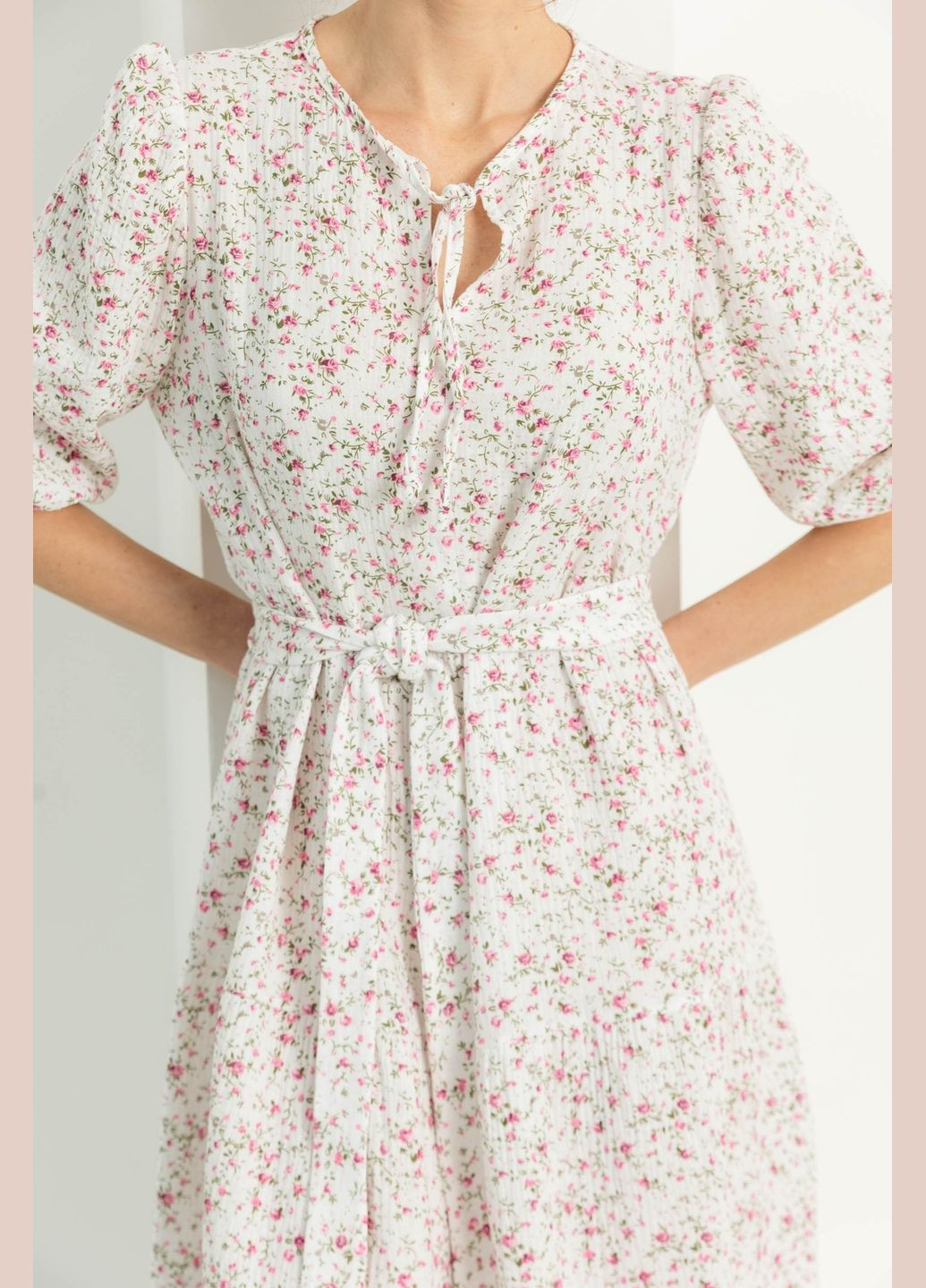 Белое повседневный платье Seventeen с цветочным принтом