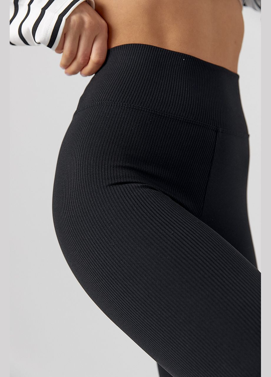 Черные демисезонные лосины из эластичного трикотажа в рубчик Lurex