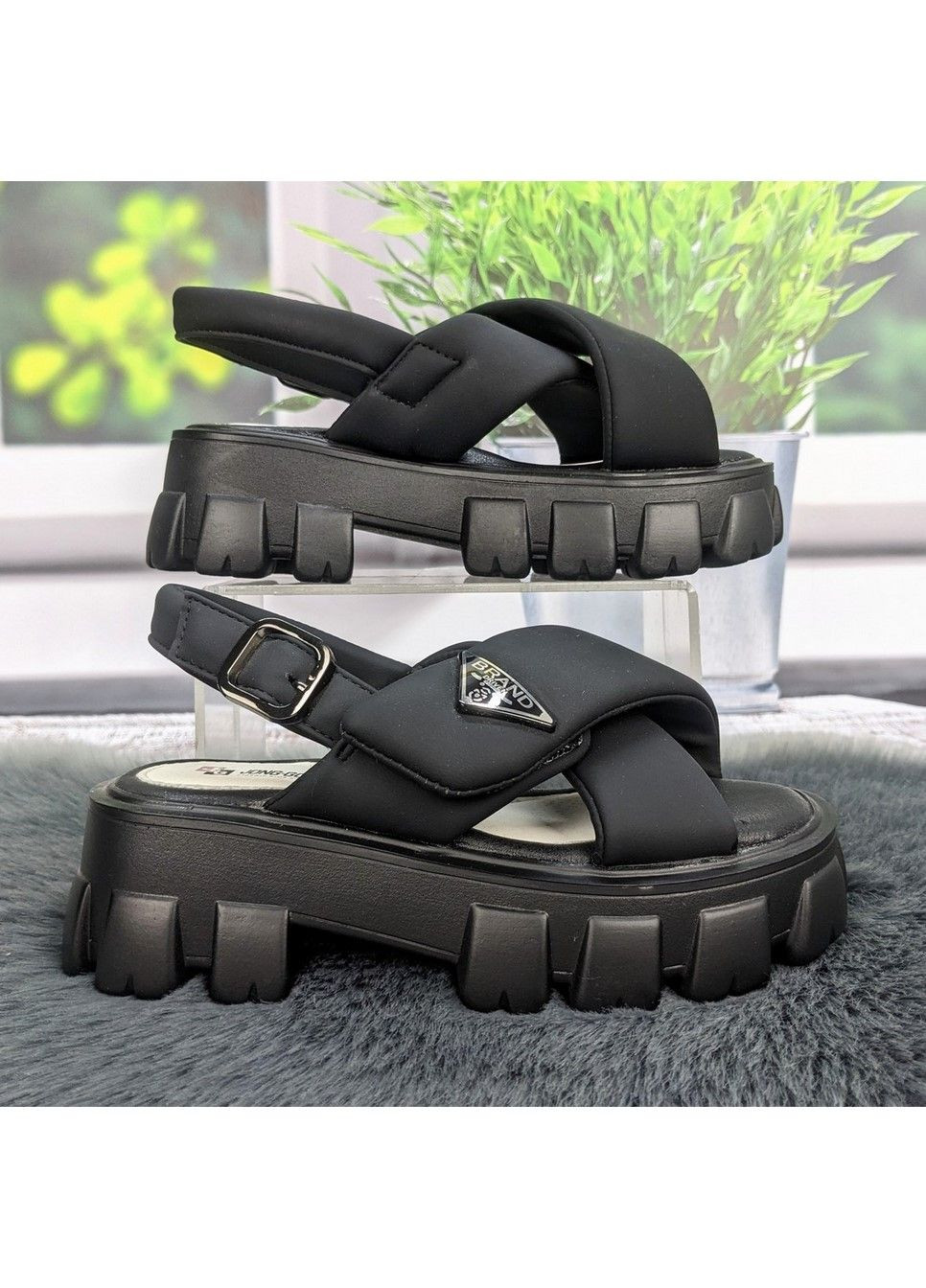 Черные босоножки подростковые для девочки Jong Golf