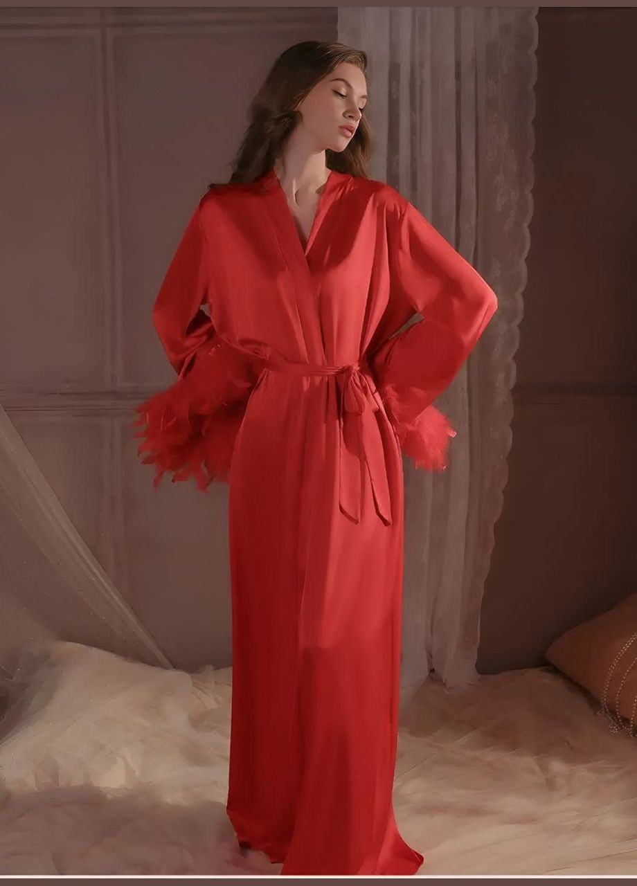Халат атласний довгий Казкова жіночий вільного крою з декором пір'ям No Brand Халат довгий з пір`ям Fairytale (339869492)