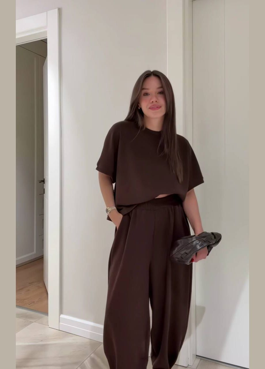 Женский костюм с футболкой и брюками. Avanti (338193471)