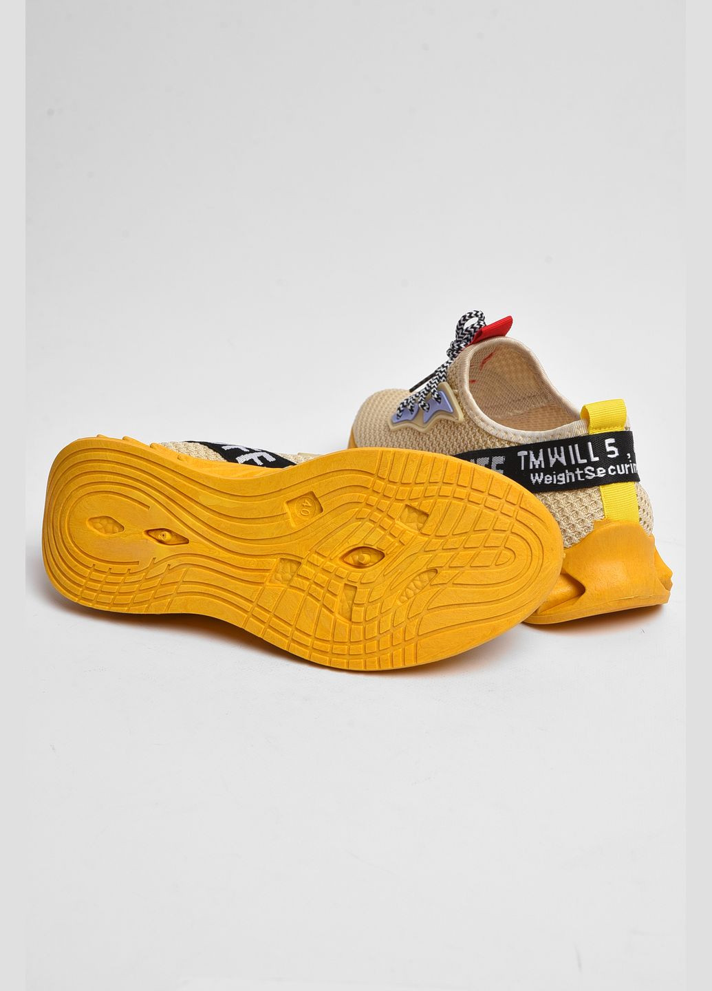 Бежевые демисезонные кроссовки мужские бежевого цвета на шнуровке Let's Shop