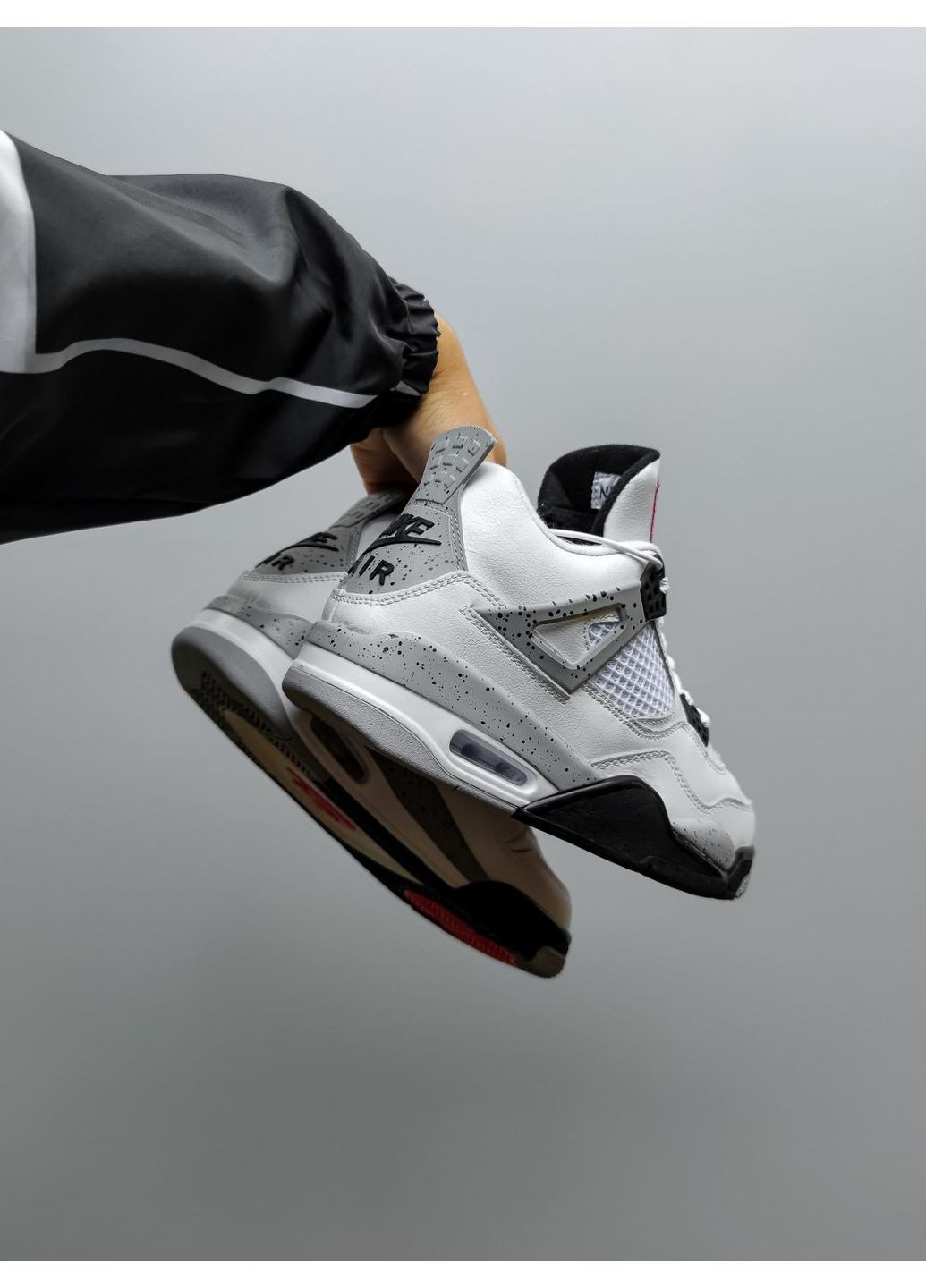 КРОССОВКИ ЖЕНСКИЕ NIKE AIR JORDAN 4 TRIPLE WHITE BLACK FUR НАЙК АИР ДЖОРДАН No Brand чёрные зима (369392865)