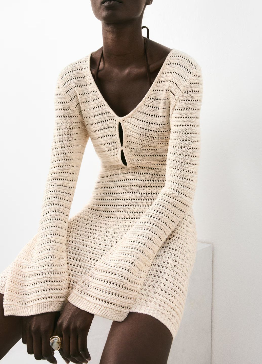 Светло-бежевое кэжуал платье H&M однотонное