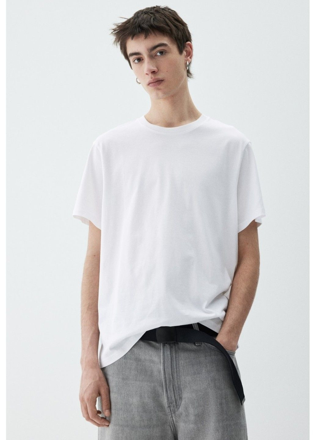 Біла чоловіча футболка regular fit cool max (58304) s біла H&M