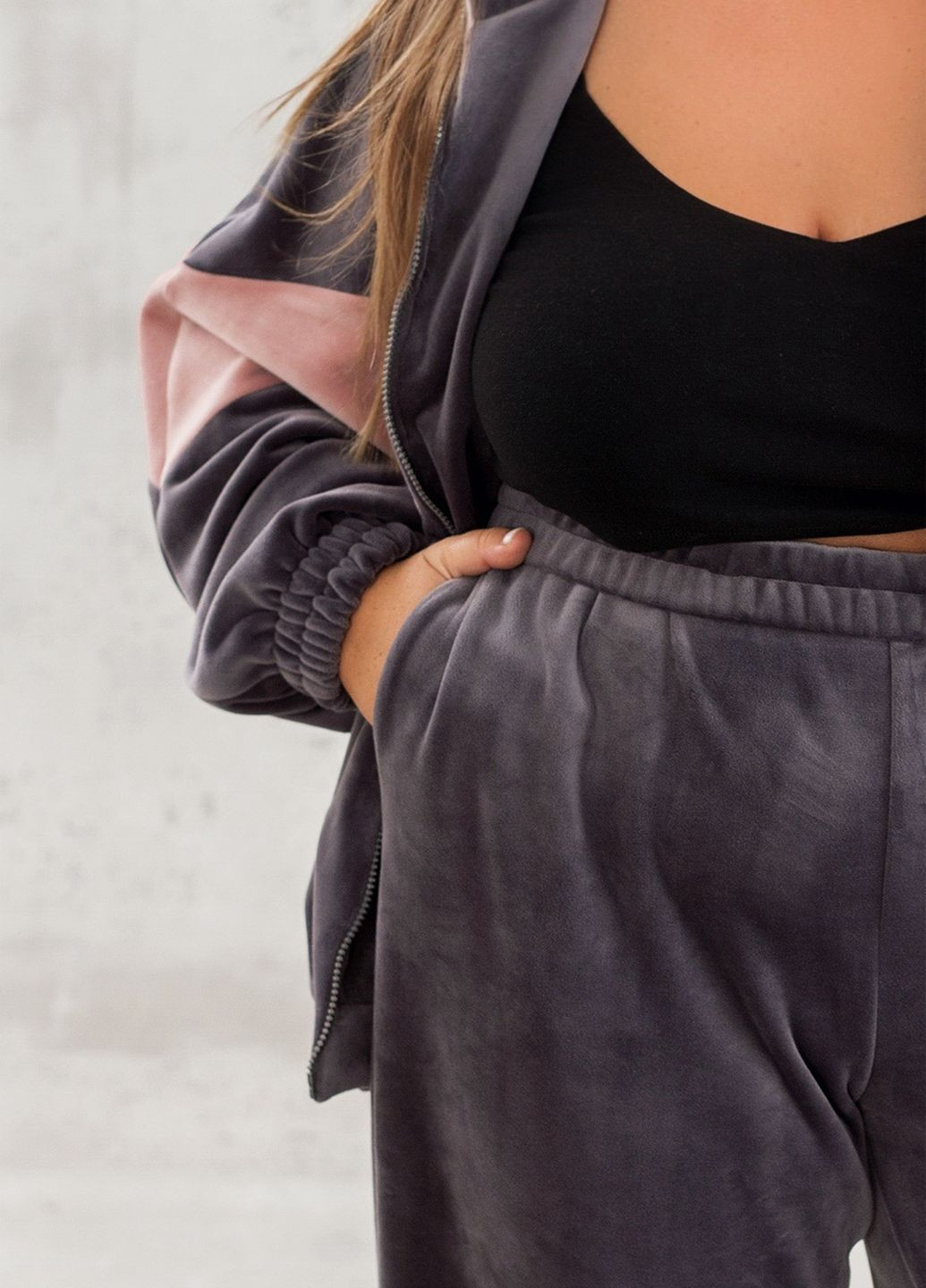 Спортивний костюм жіночий оверсайз з двостороннього велюру (кофта + штани) No Brand (361790966)