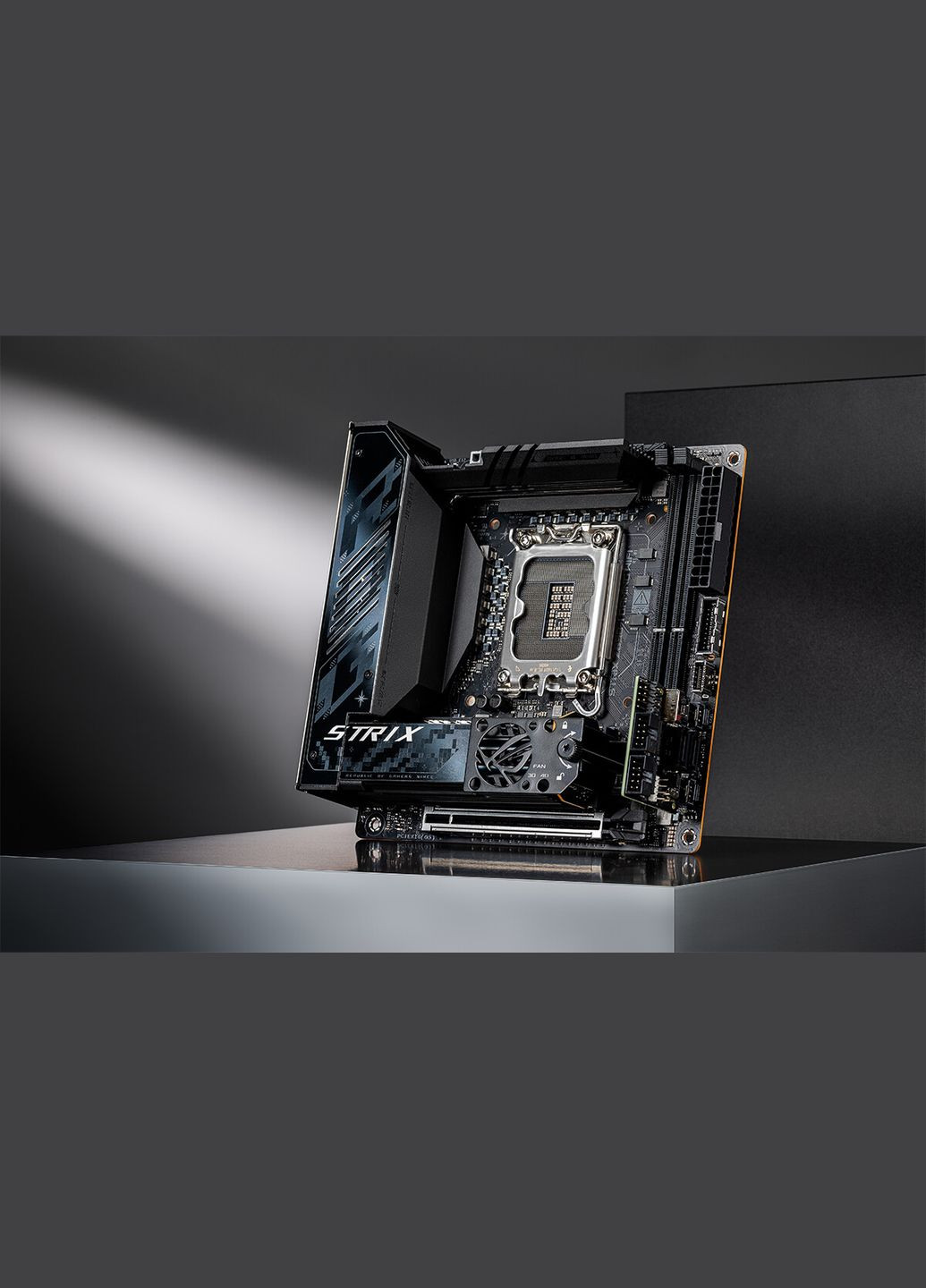 Материнcька плата ROG STRIX Z890-I GAMING WIFI Asus (315817011)