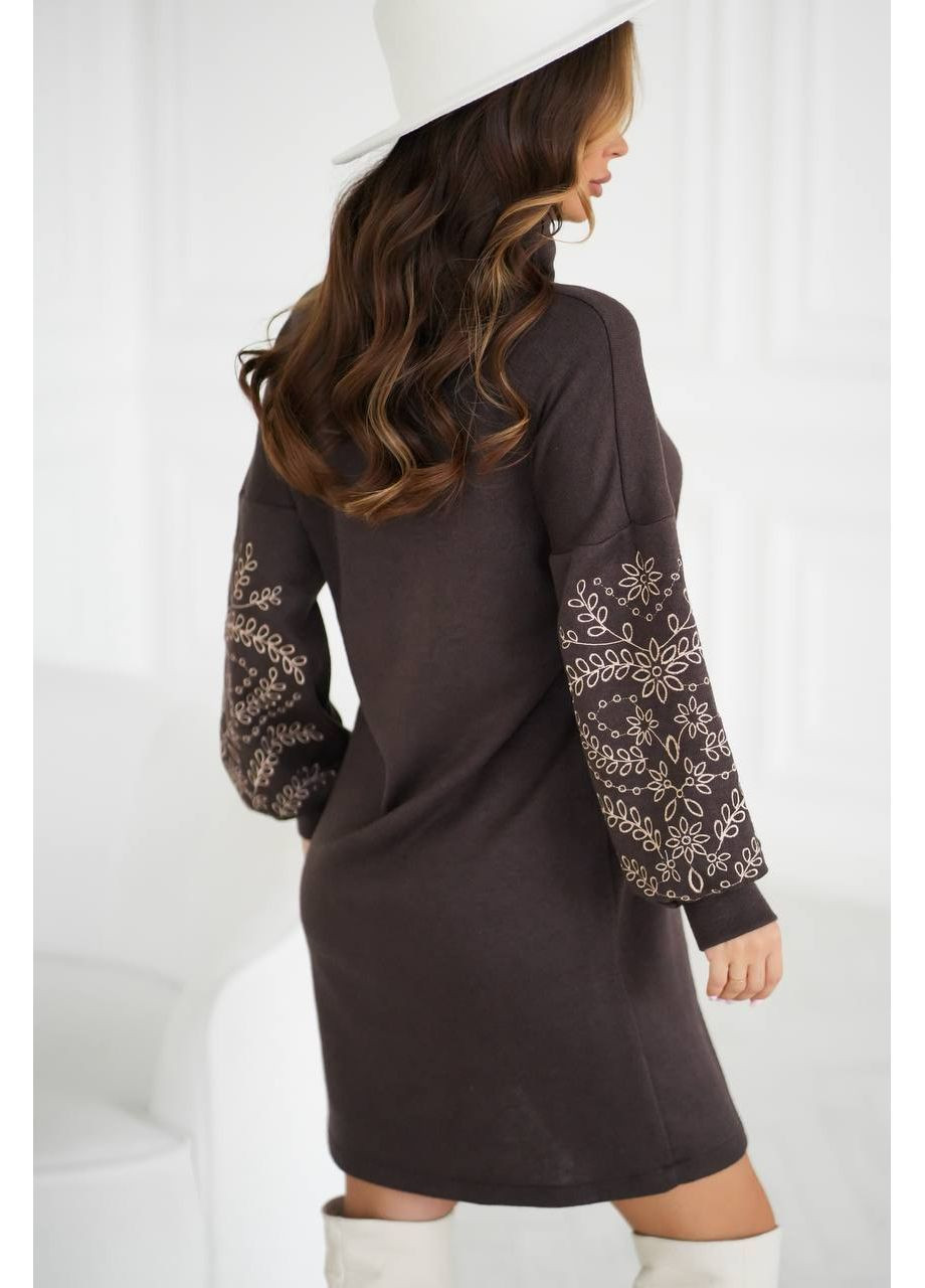 Коричнева жіноча сукня вільного крою з вишивкою ангора No Brand
