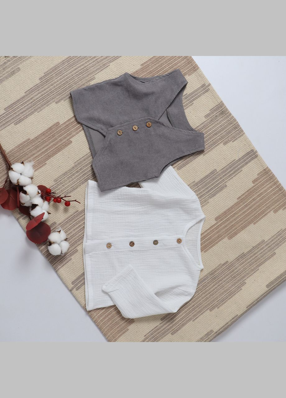 Белый летний детский муслиновий праздничный белий комплект(рубашка+серая жилетка) No Brand