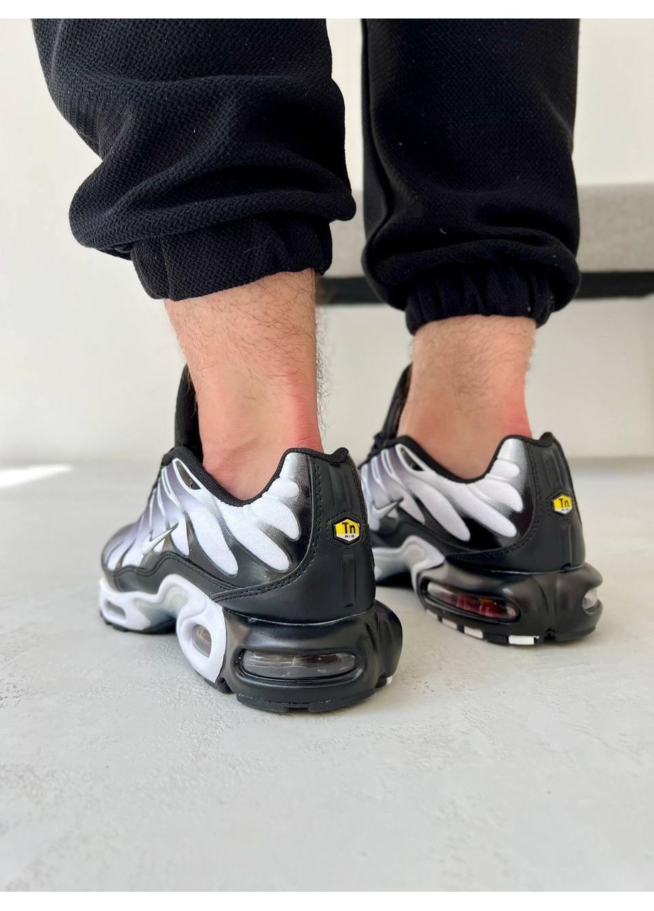 Черные демисезонные кроссовки мужские nike tn black white найк аир макс тн плюс No Brand