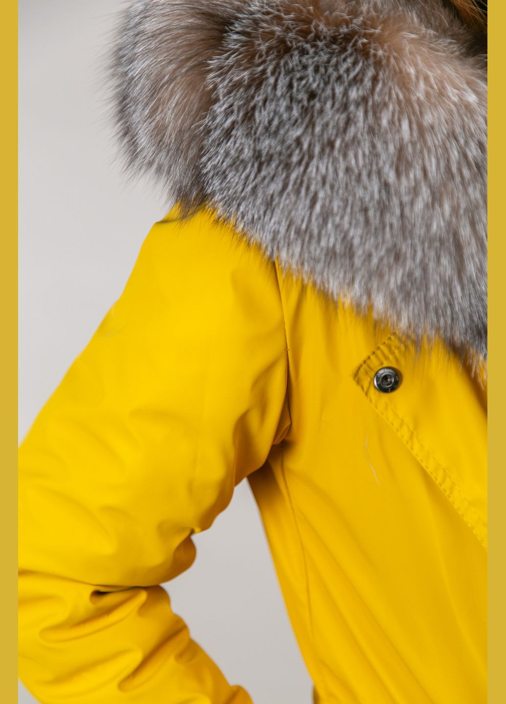 Парка зимова жовта з хутром блюфросту Chicly Furs (285739607)