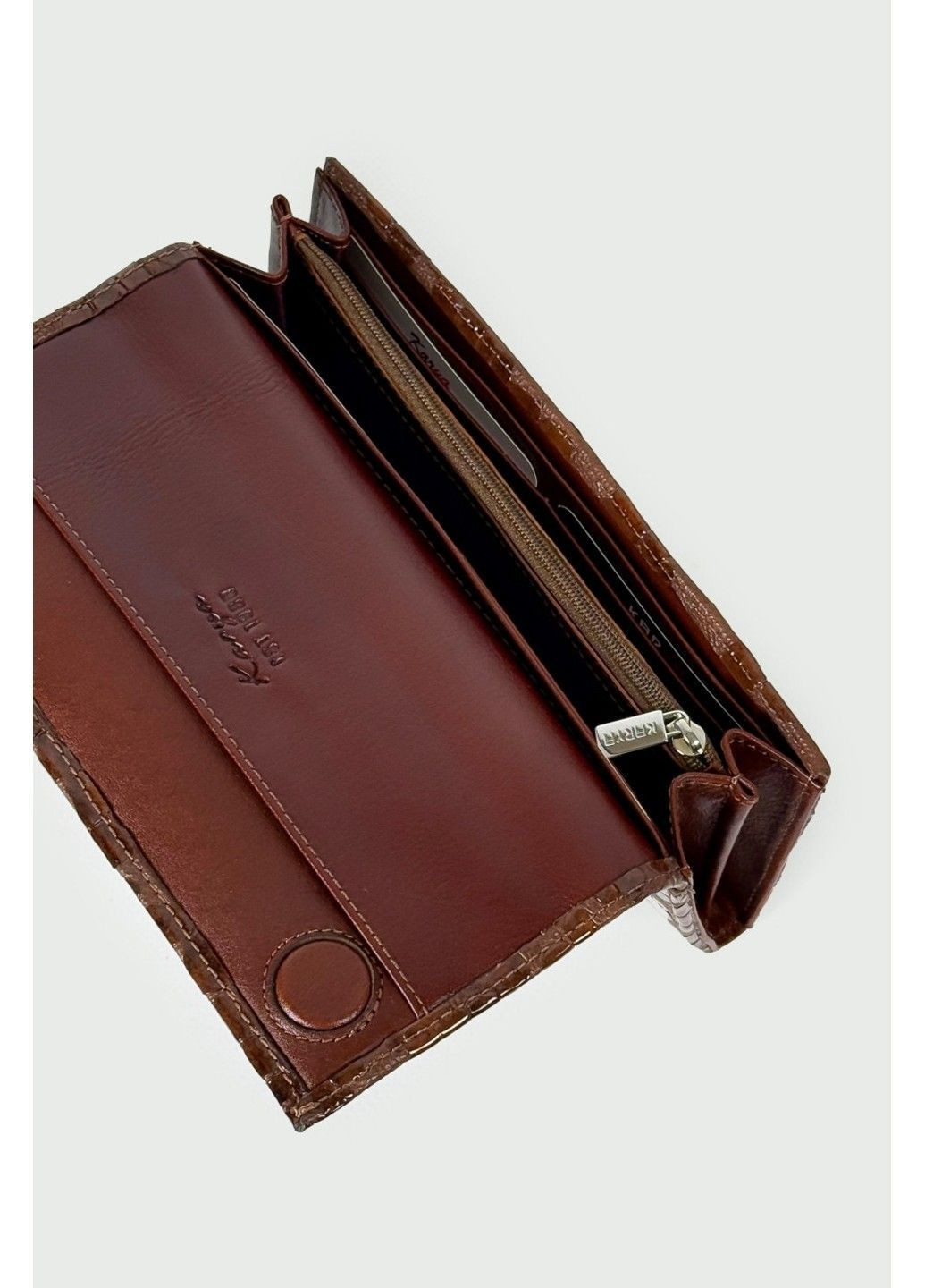 Лаковый женский кожаный кошелек 1071-594 Karya (371647998)