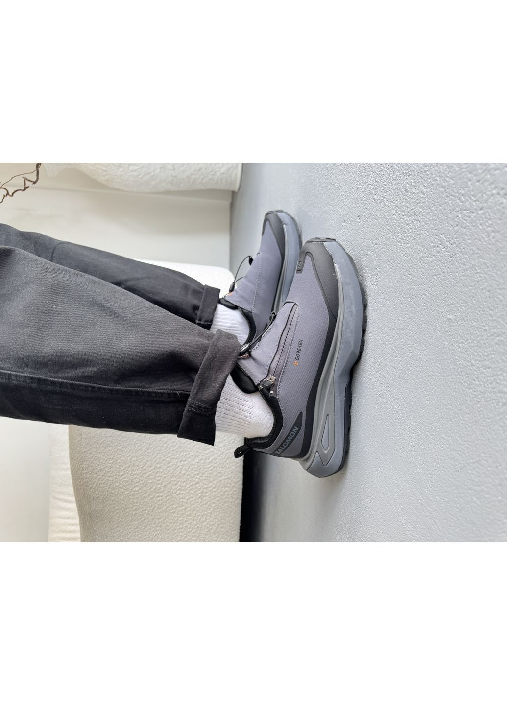 Серые демисезонные кроссовки мужские salomon odyssey gore-tex grey / black саломон одисей No Brand