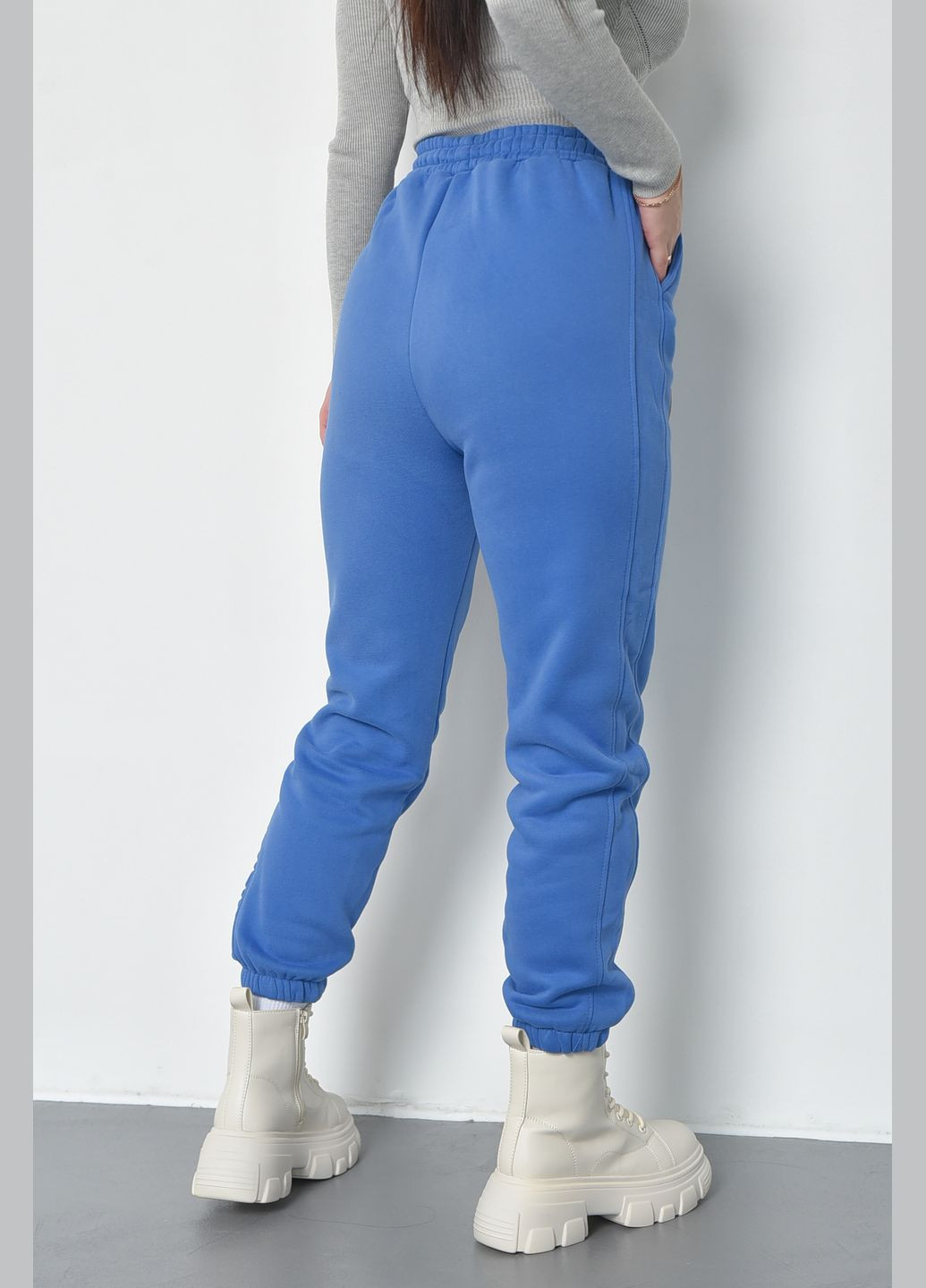 Спортивные штаны женские на флисе синего цвета Let's Shop (285739873)