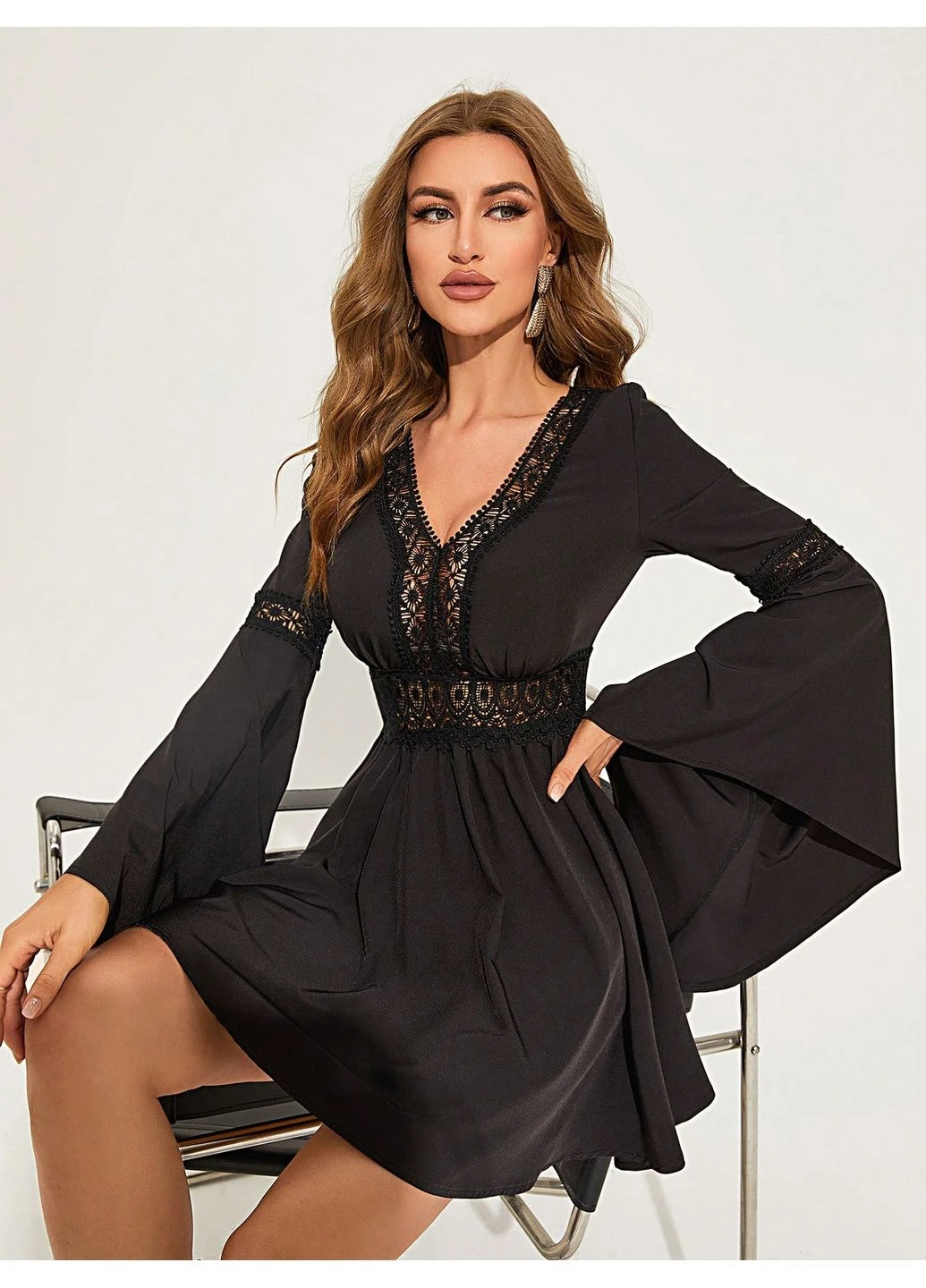 Черное платье SHEIN однотонное