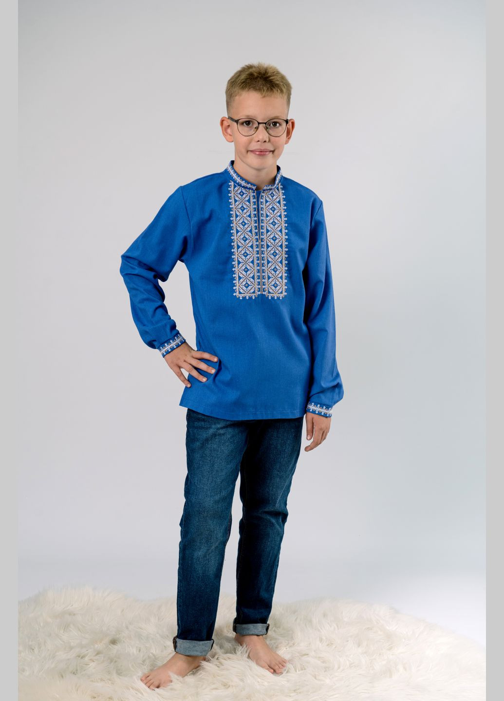 Синя вишиванка для хлопчика з натурального льону – стильна українська сорочка з геометричною вишивкою візерунок орнамент льон (314872697)