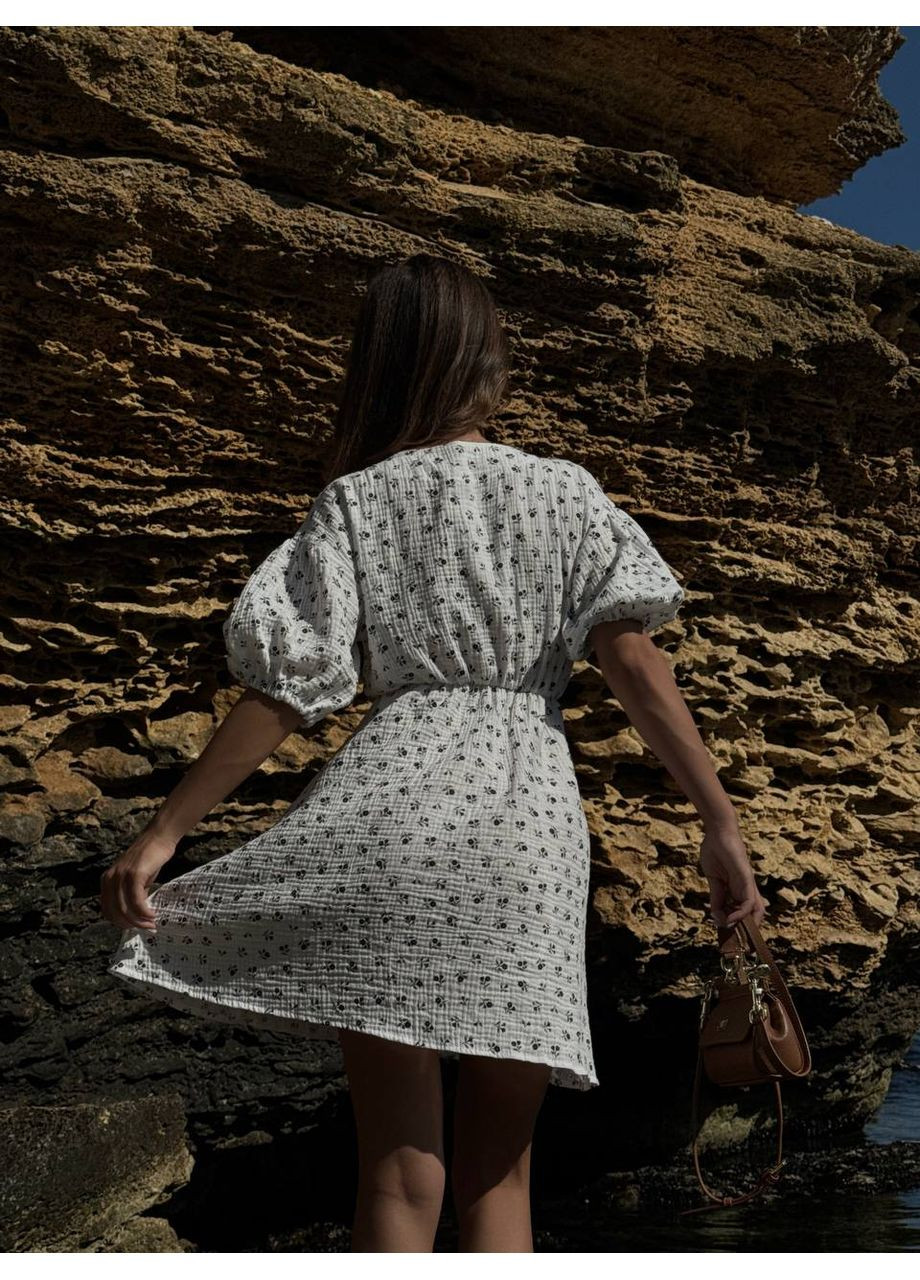 Черное повседневный мужское женское платье в цветочном принте. Avanti с цветочным принтом