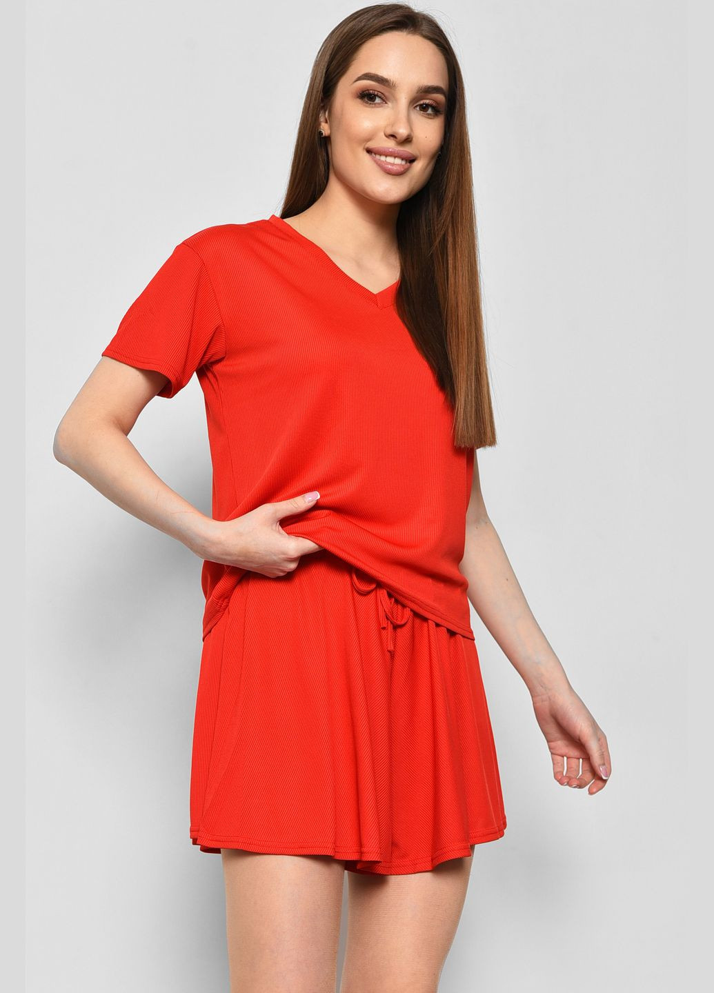 Костюм жіночий літній червоного кольору Let's Shop (290839467)