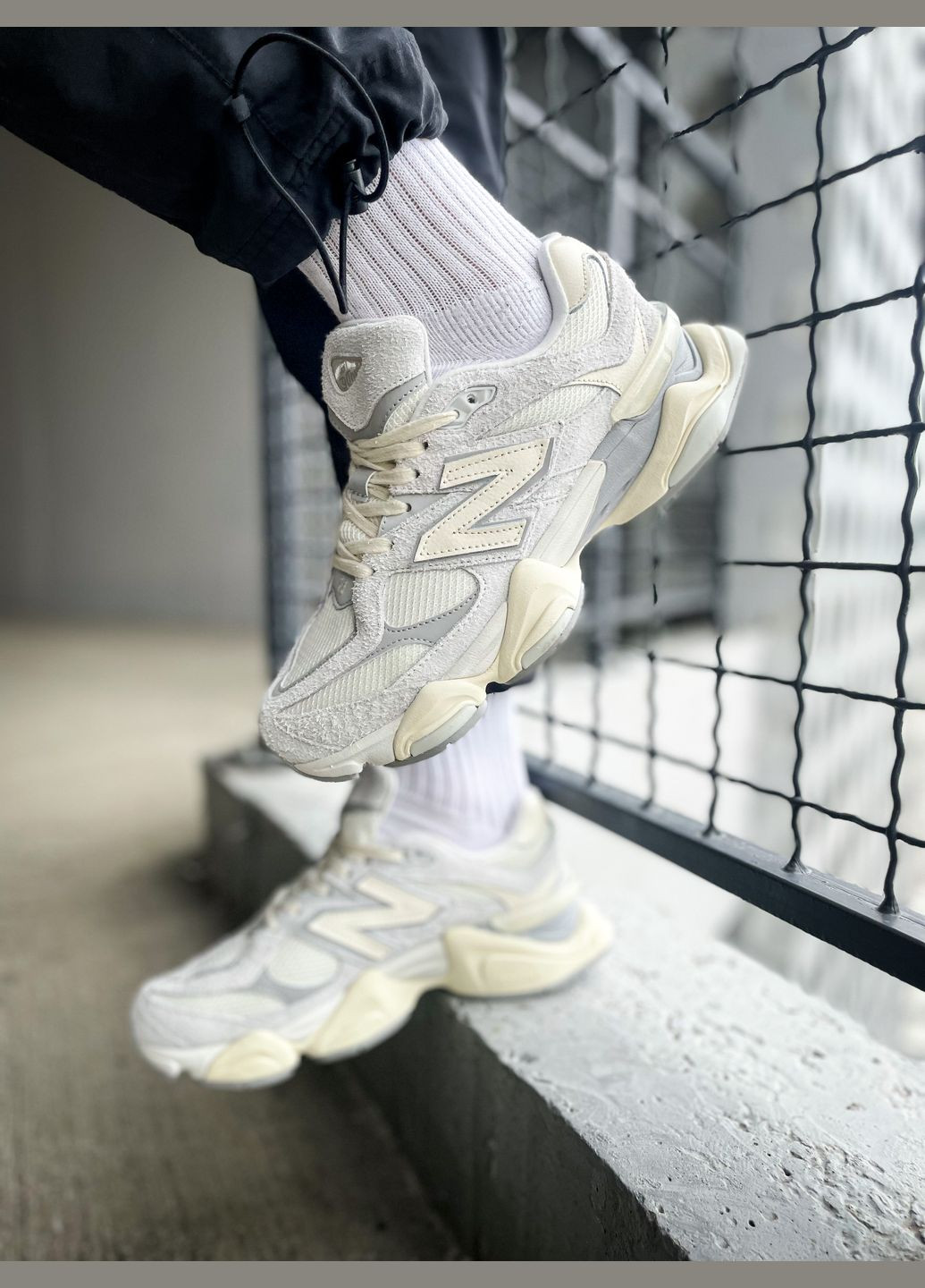 Сірі Осінні кросівки чоловічі і жіночі new balance 9060 quartz grey | нью беланс 9060 сірі No Brand