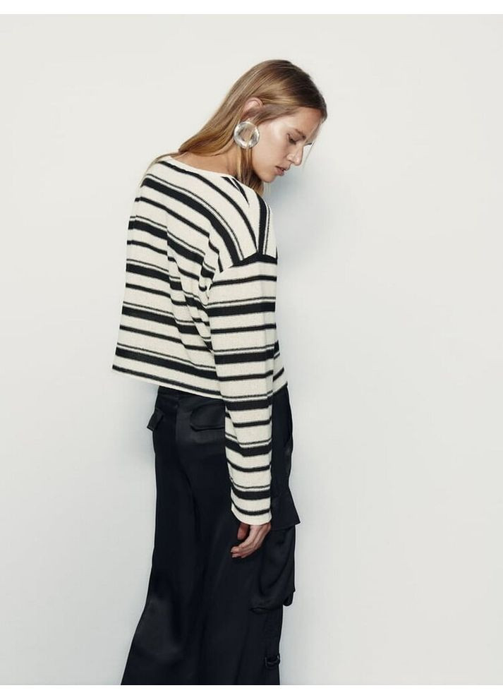 Чорно-білий демісезонний светр укорочений 2298/651/800 Zara