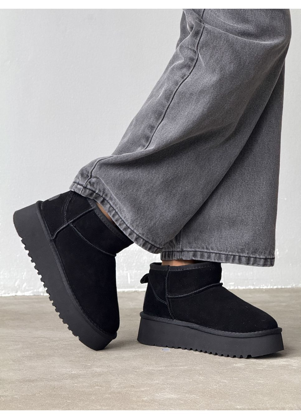 Черные угги платформа, натуральная замша, угги на платформе, зимние угги, зимние угги, низкая угги код 11192 Stilli (367832784)