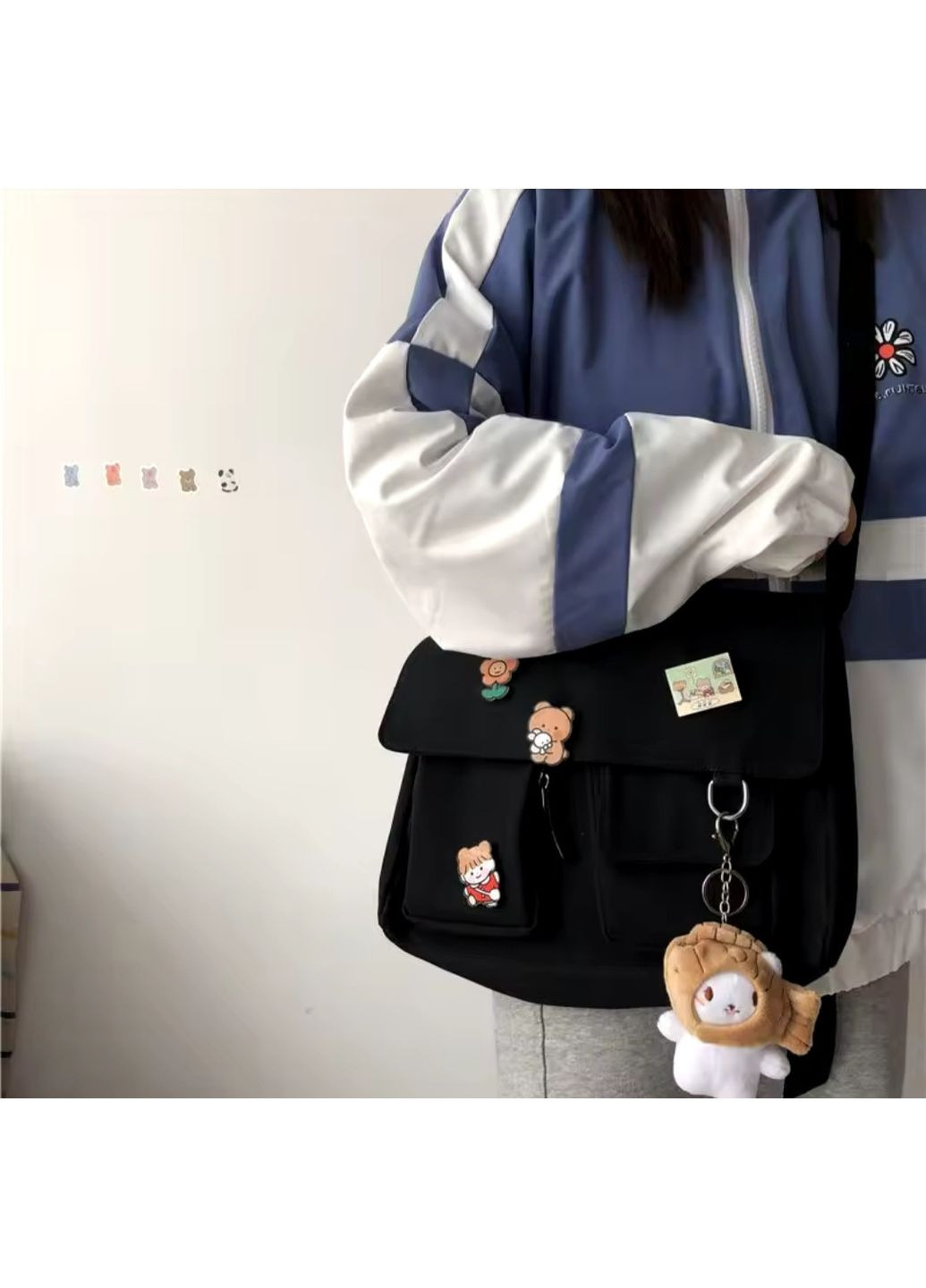 Молодежная черная сумка через плечо/школьный ранец для девочек со значками No Brand (365963676)