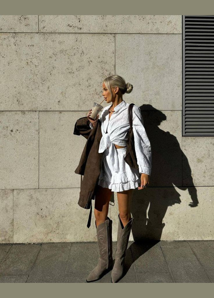 Вишуканий костюм з шортами та сорочкою Adelante (330105740)