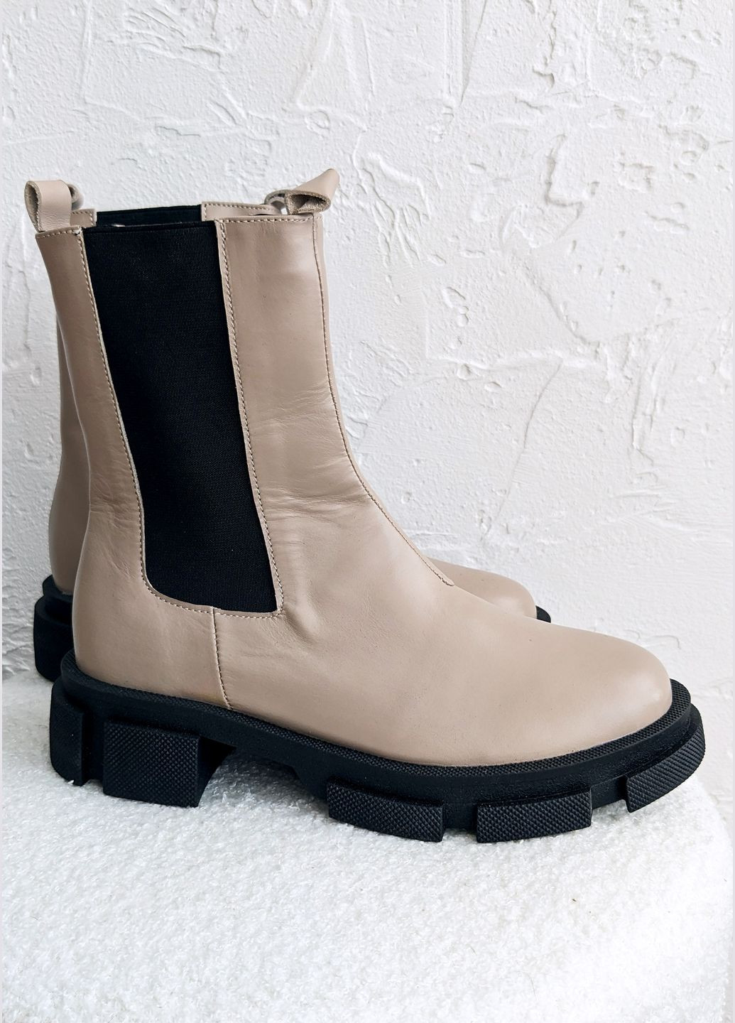 Осенние идеальные кожаные челси на высокой подошве челси INNOE