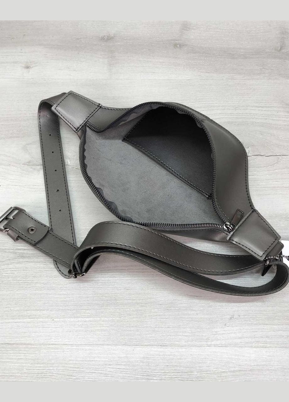 Срібляста жіноча сумка на пояс бананка з екошкіри «Tery» на 1 відділення WeLassie (298920913)