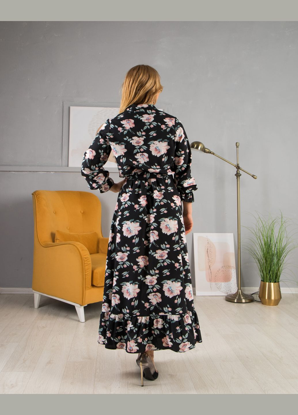 Черное летнее длинное платье 770со молочное. No Brand с цветочным принтом