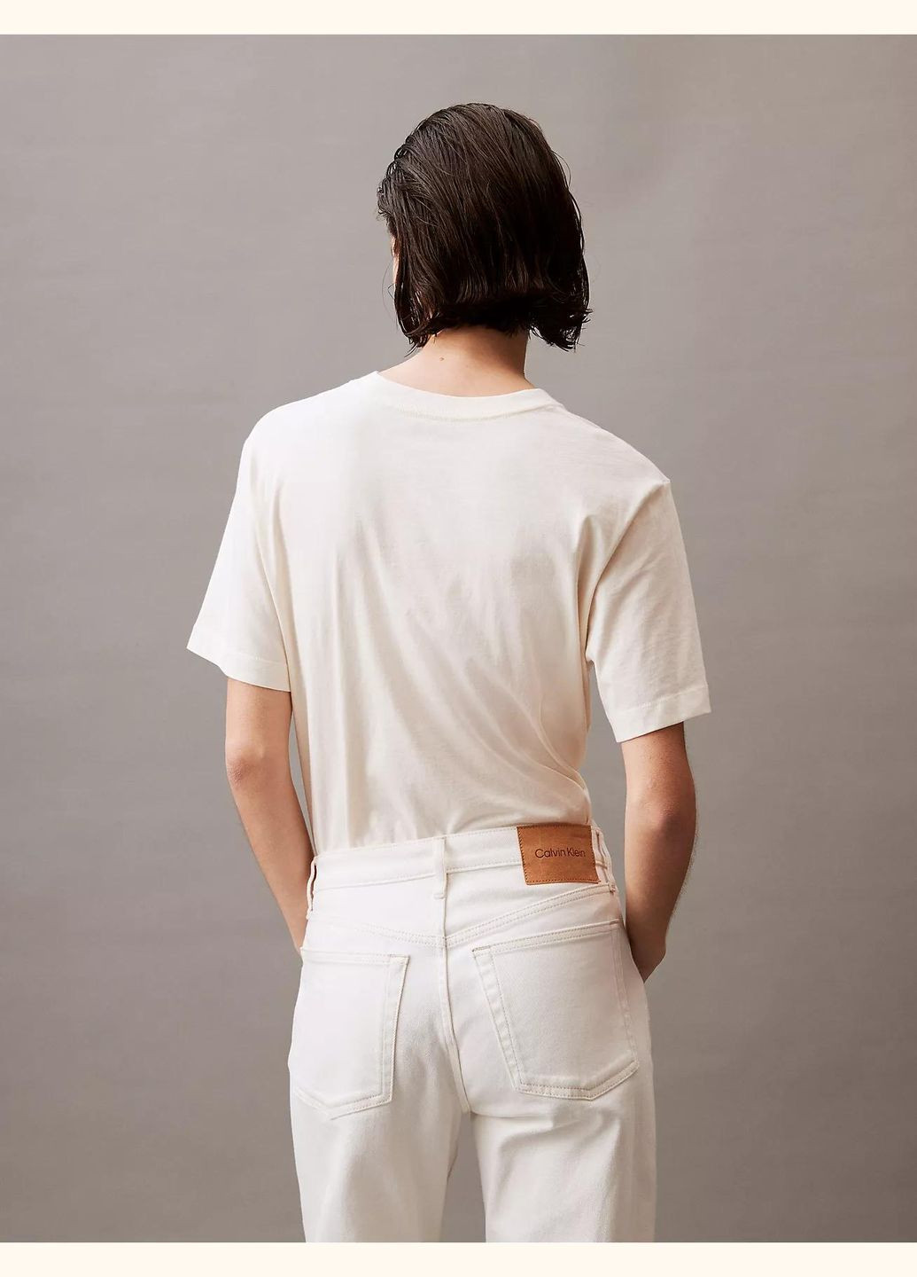 Светло-бежевая летняя футболка, размер m с коротким рукавом Calvin Klein