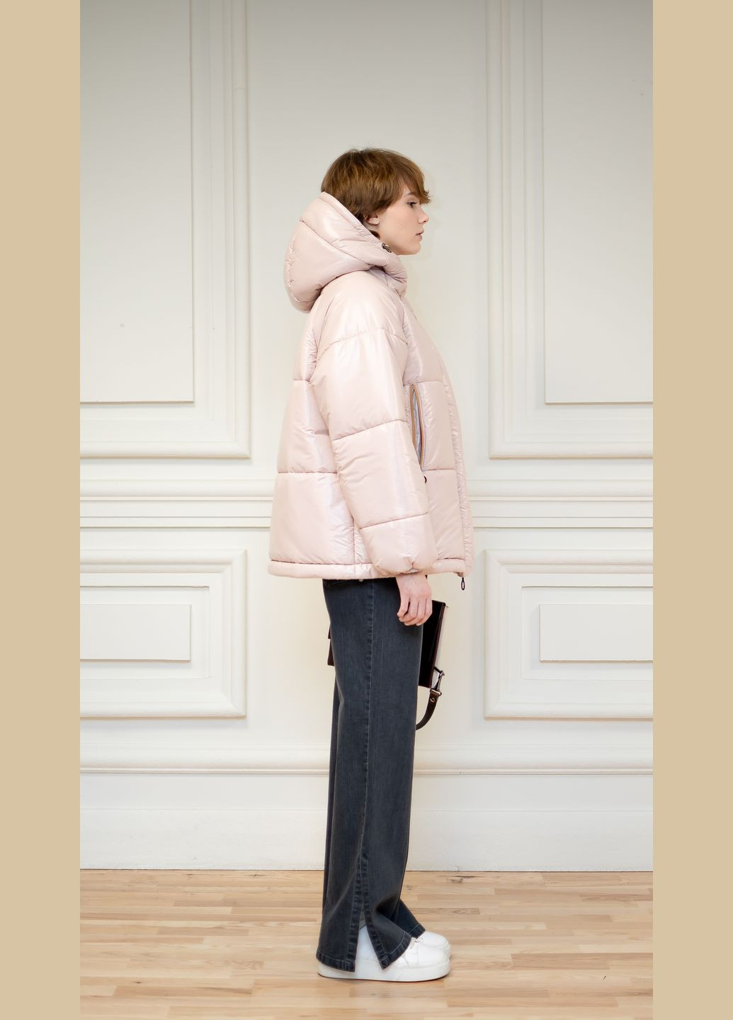 Светло-розовая зимняя розовая куртка с капюшоном. Dolcedonna