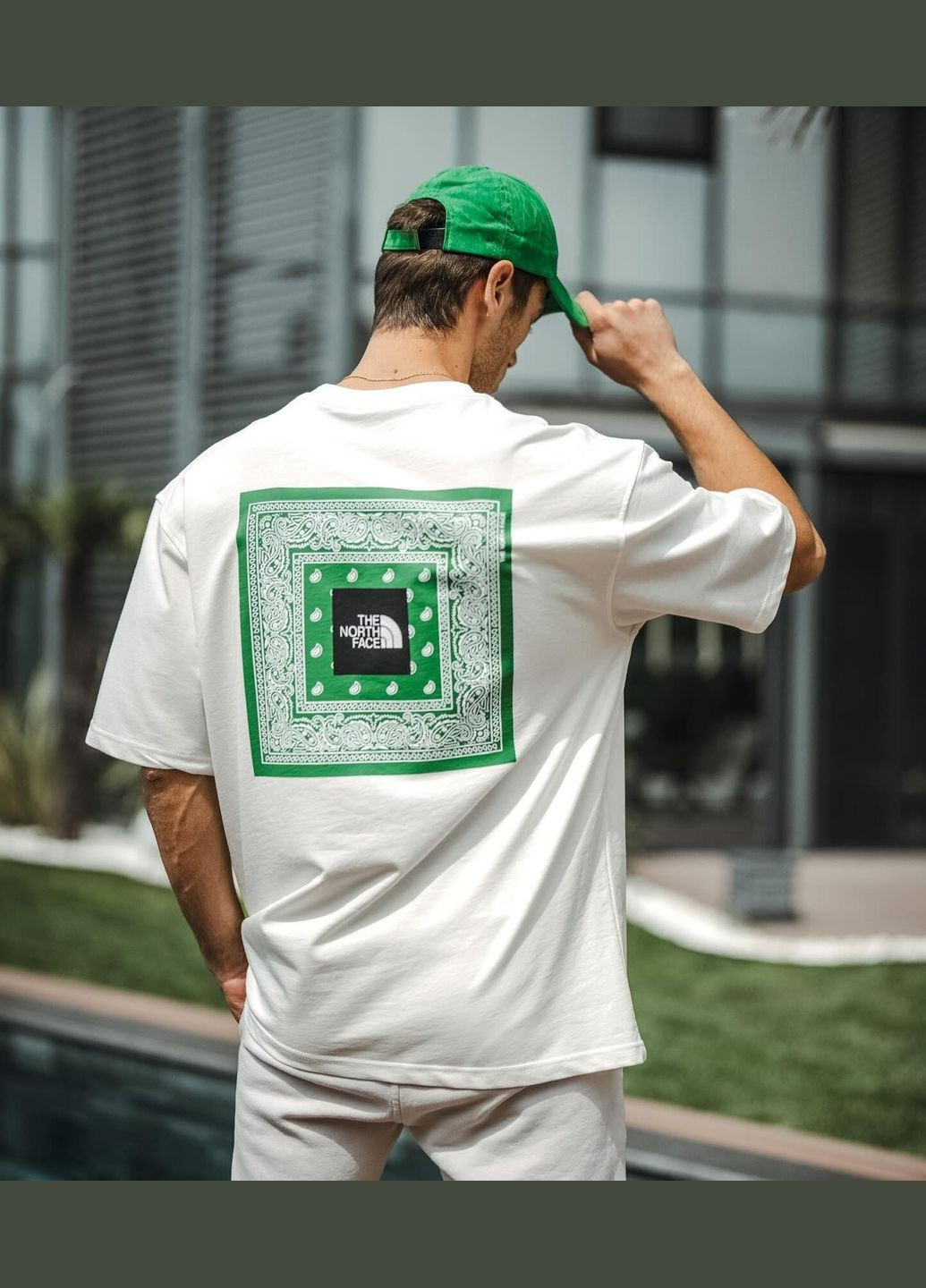 Белая стильная мужская футболка the north face оверсайз белая Freedom