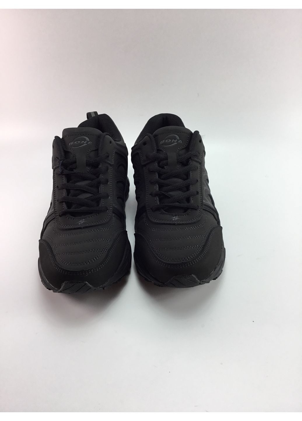 Черные всесезонные мужские кроссовки Bona