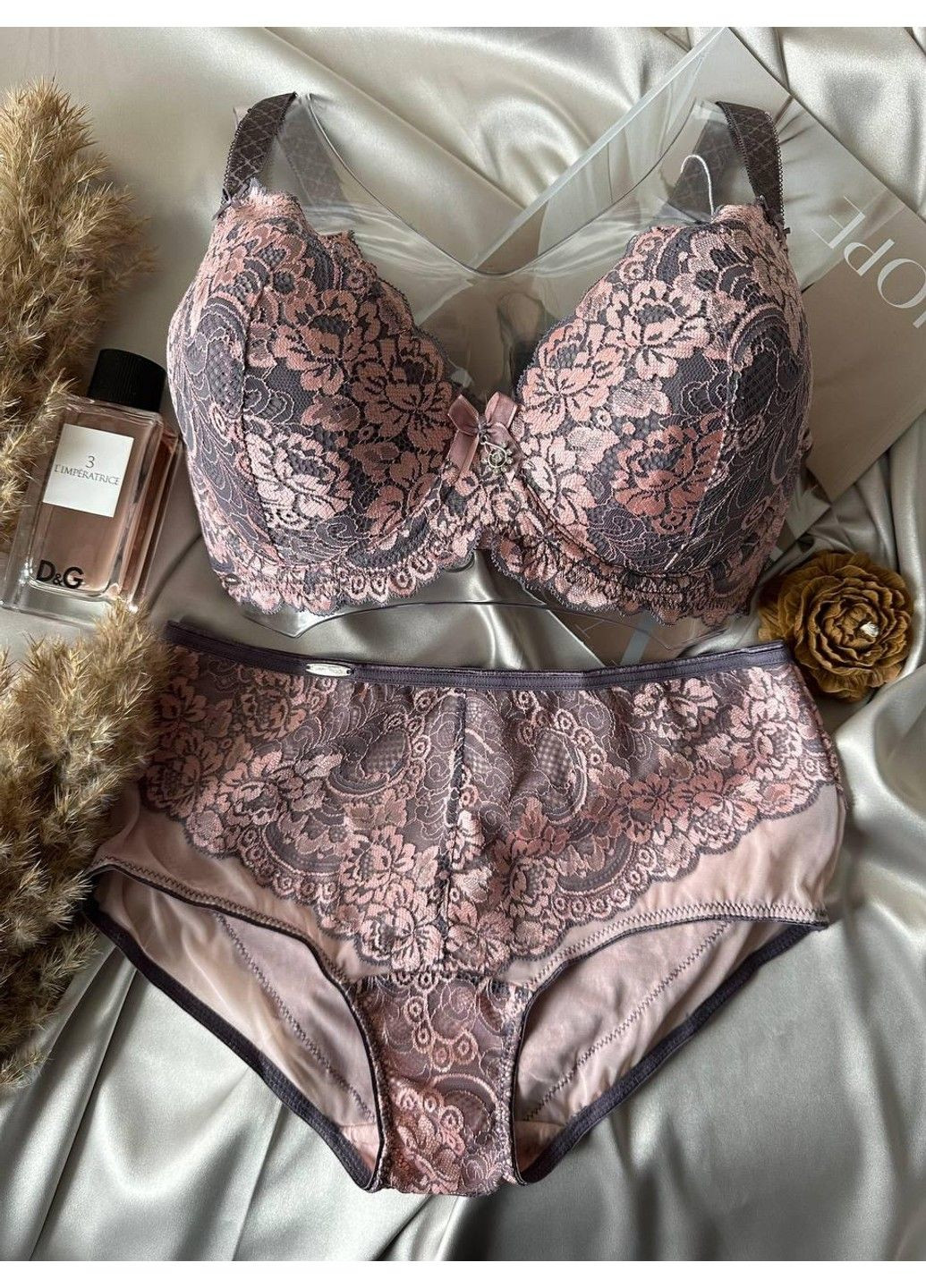 Розовый женское белье для груди больших размеров на чашку е комплект розового цвета Lanny Mode