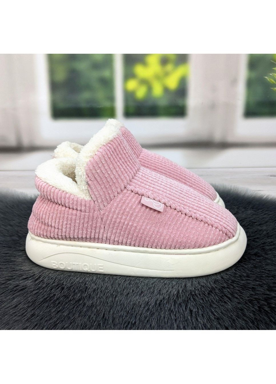 Розовые тапочки чуни женские теплые закрытые Lion