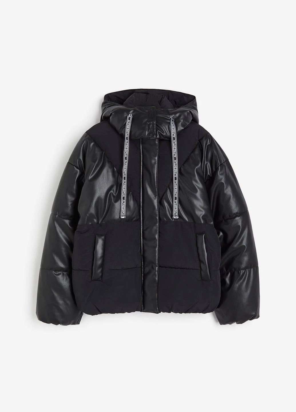 Черная демисезонная куртка из искуственной кожи H&M