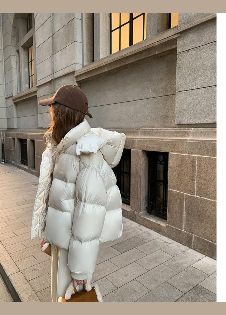 Молочна куртка жіноча No Brand