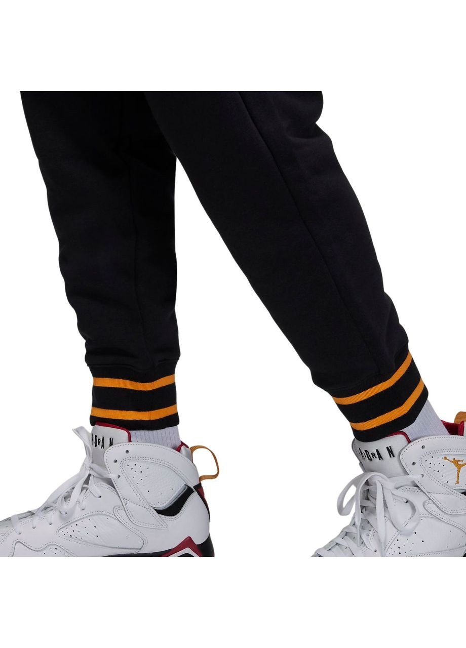 Черные демисезонные брюки Jordan