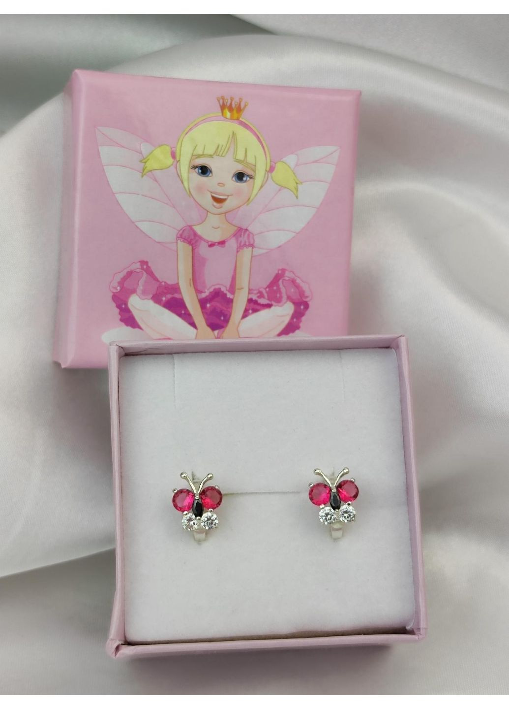 Серебряные серьги Бабочки с малиновыми камушками детские серебро 925 пробы No Brand (367089318)