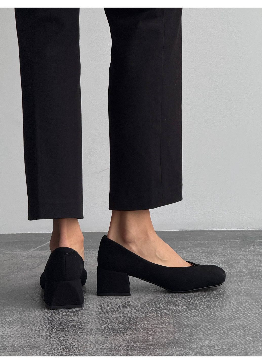 No Brand Туфлі з мисом чорний з натуральний велюр, — всесезон (369625631)