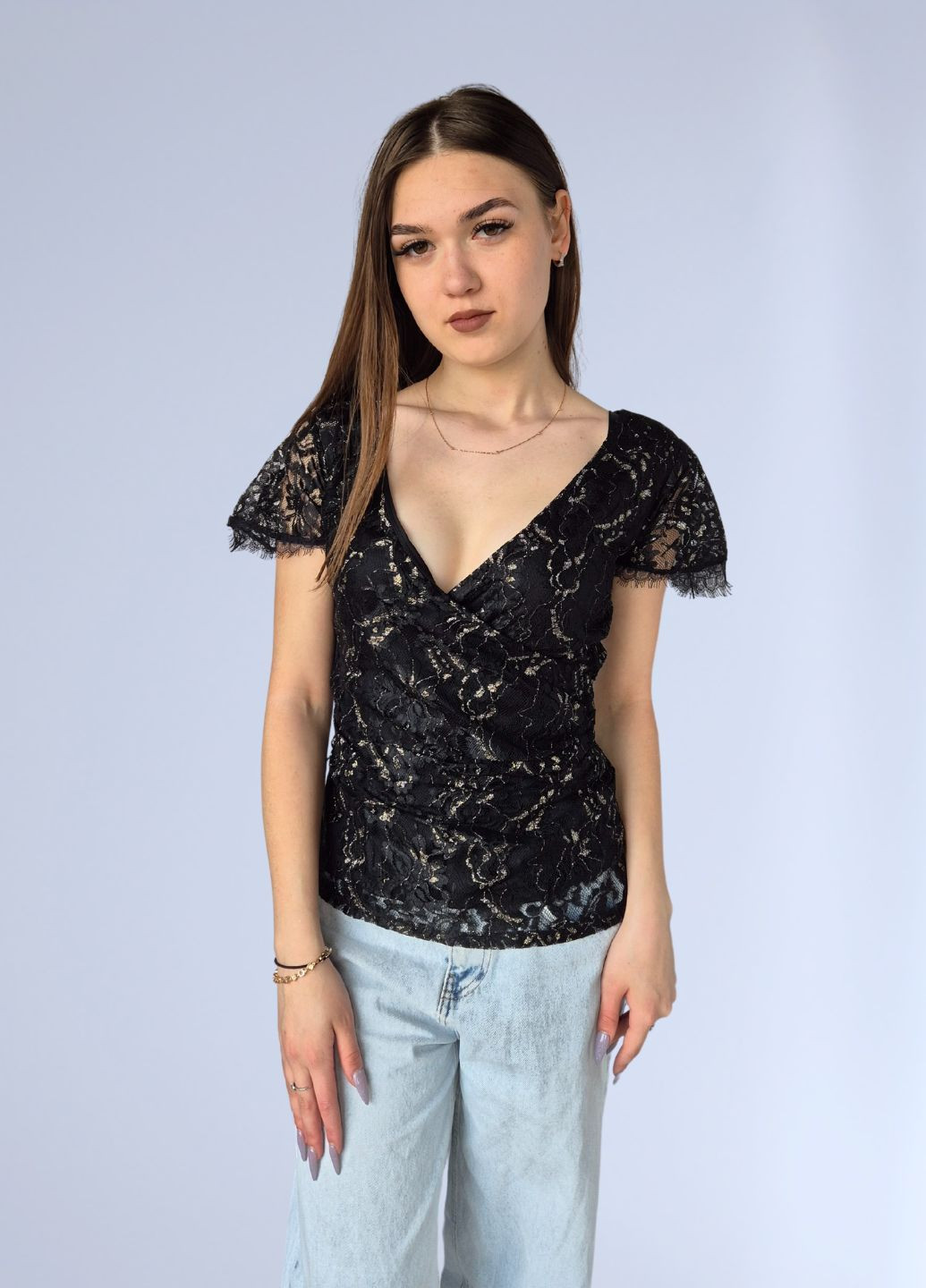 Чорна блузка жіноча гіпюрова із золотистою ниткою Linea