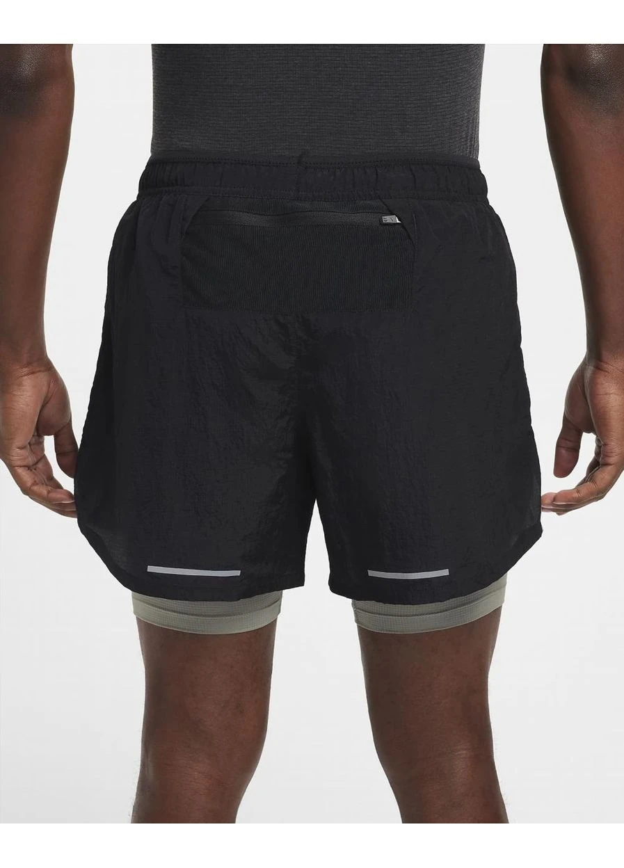 Шорти Stride Running Division 5 Dri-Fit Water-Repellent 2-In-1 Running Shorts Black FZ1135-010 Nike (398068794)