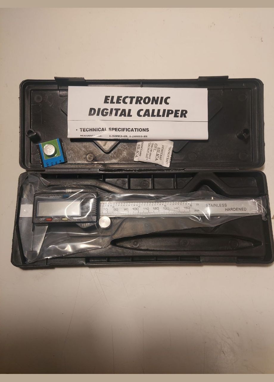 Штангенциркуль металевий електронний цифровий Digital Сaliper 0-150 мм з LCD 6" у футлярі + 2 батарйки No Brand (337509357)