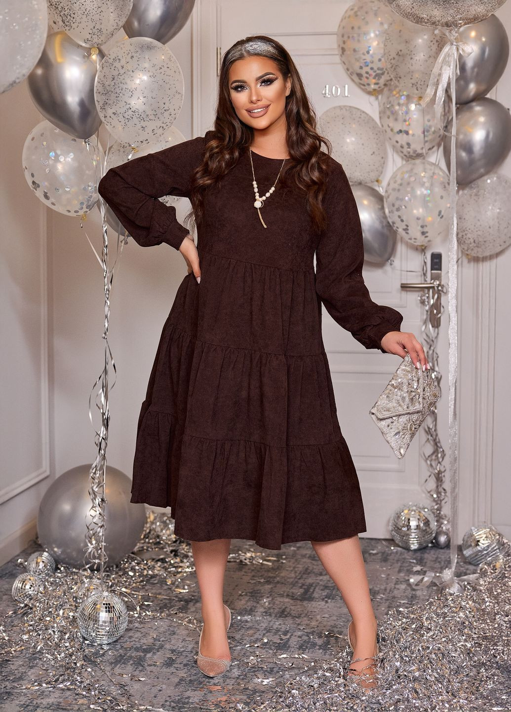 Коричневое повседневный, вечернее праздничное вельветовое платье миди а-силуэт свободного фасона с длинными рукавами колокол, клеш, а-силуэт No Brand однотонное