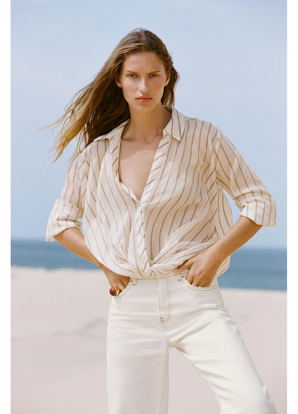 Бежевая рубашка Zara